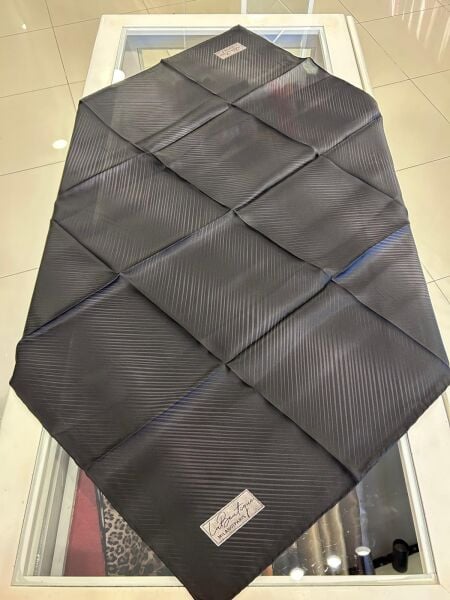 ÇİZGİ GEÇİŞLİ DESENLİ SURA İPEK EŞARP/ LABOUTİQUE