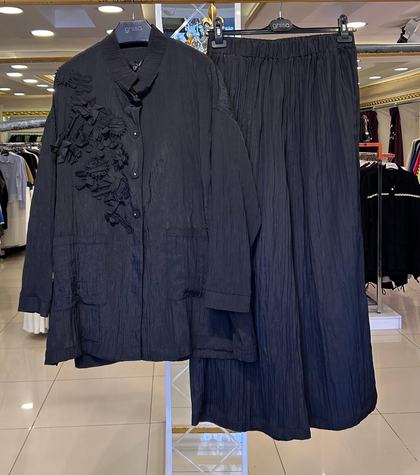 ÇİÇEK İŞLEMELİ ÇITÇIT KAPAMALI TAKIM/ GHISA