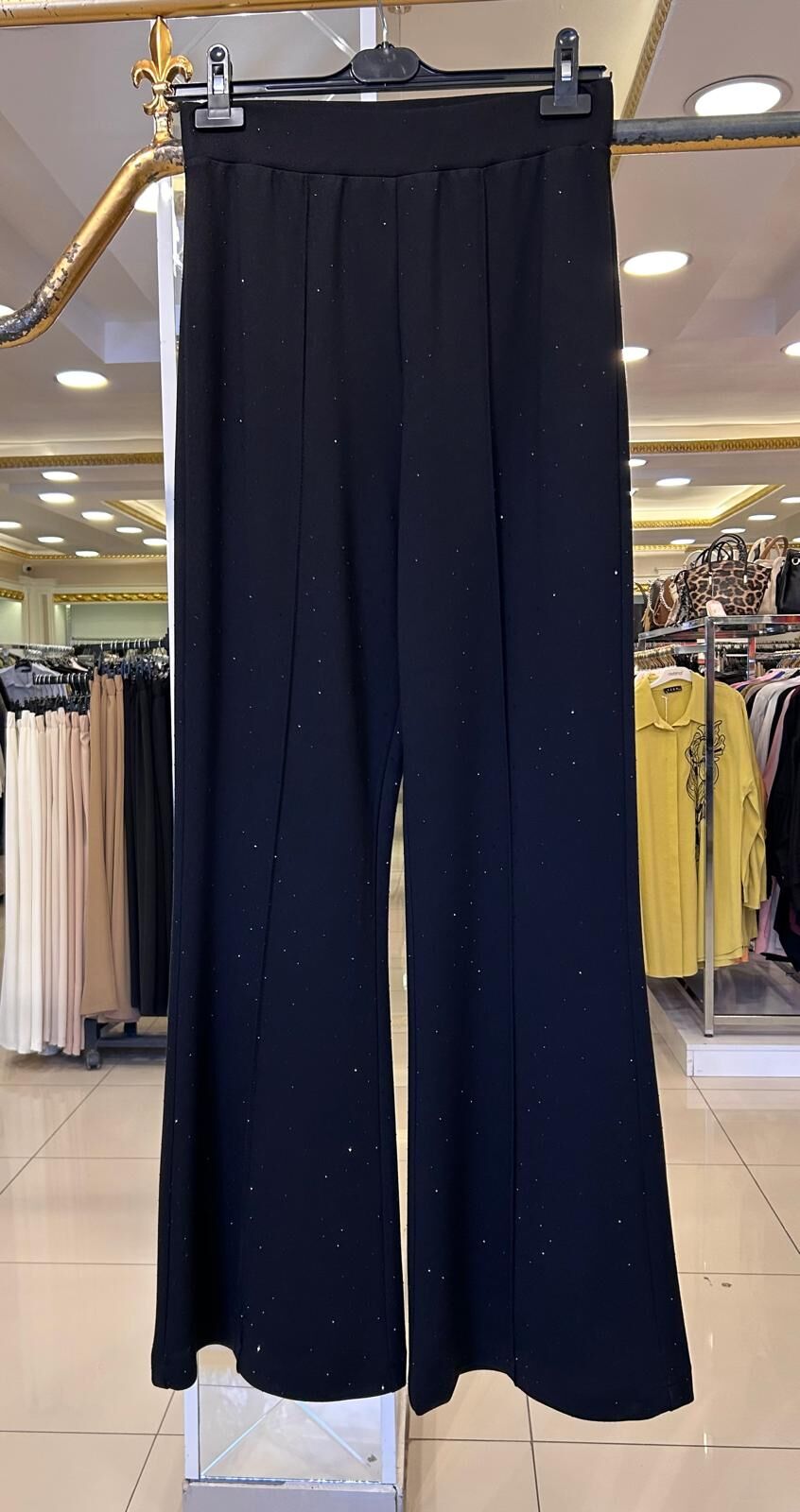 ﻿TAMAMI TAŞ İŞLEMELİ İSPANYOL PAÇA PANTOLON/ SENTEZ