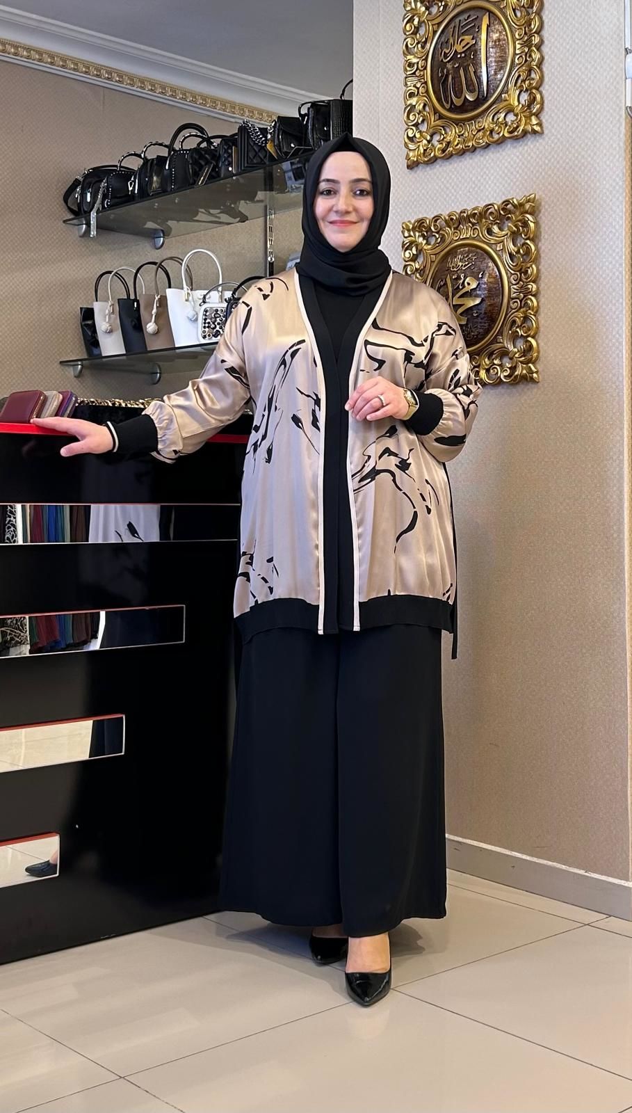 ÇİFT RENKLİ DESENLİ SATEN HIRKA/GHISA