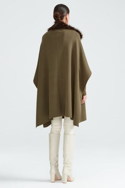 YAKASI KÜRK DTY. DÜĞMELİ PANÇO/TIĞTRİKO