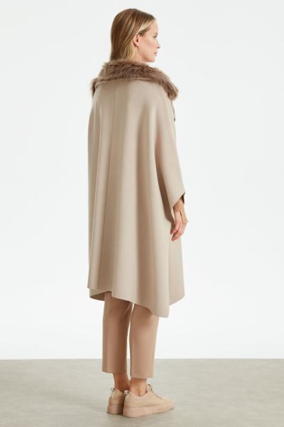 YAKASI KÜRK DTY. DÜĞMELİ PANÇO/TIĞTRİKO