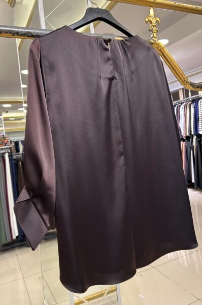 KOL UÇLARI DETAYLI SATEN BLUZ /SEÇİL