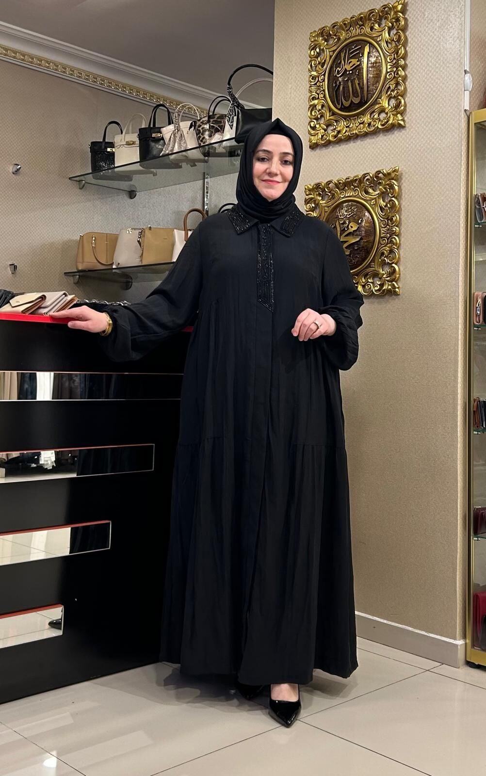 YAKASI BONCUK İŞLEMELİ CUPRA VİSKOZ ELBİSE/ LISSMORE