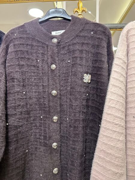 TAŞ İŞLEMELİ ÇITÇIT KAPAMA ANGORA HIRKA/NUSS