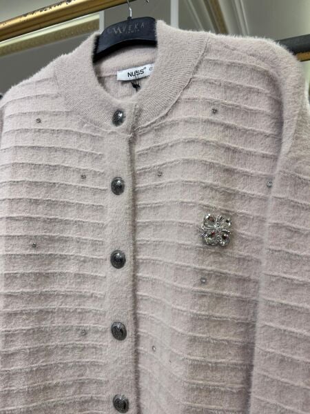 TAŞ İŞLEMELİ ÇITÇIT KAPAMA ANGORA HIRKA/NUSS