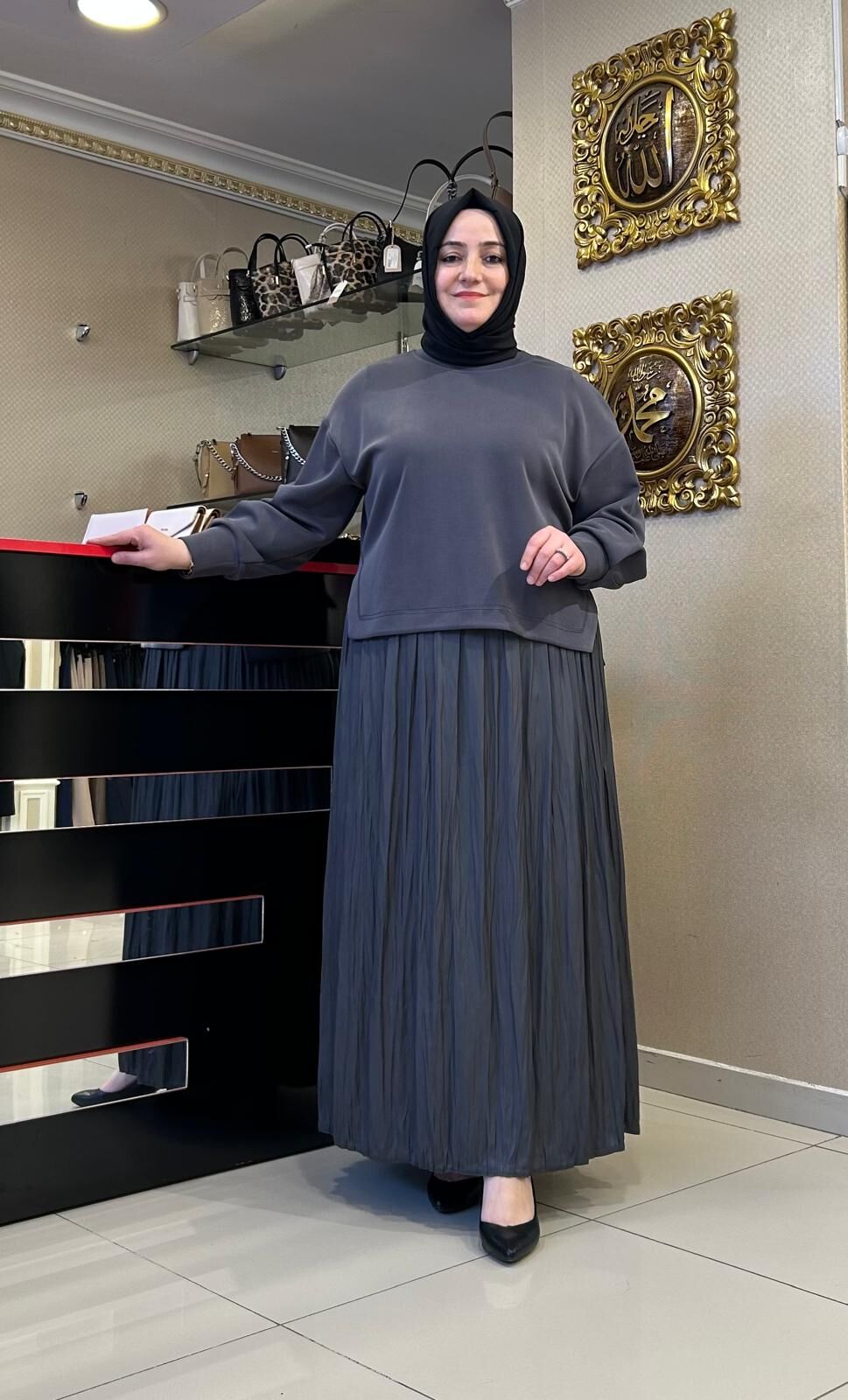 İPEK SATEN ETEK VE OYSHO BLUZ TAKIM/ TIĞTRİKO 