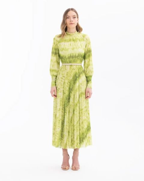 DİK YAKA KEMERLİ UZUN KOL ELBİSE/ Seçil