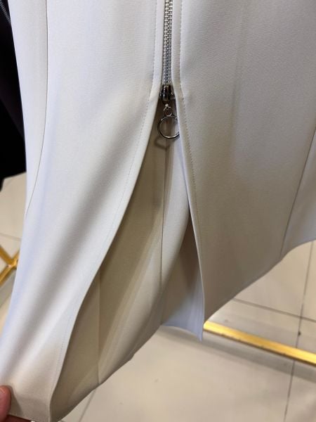 ÖNÜ FERMUARLI KAPALI YIRTMAÇ DTY. ETEK/GLARE