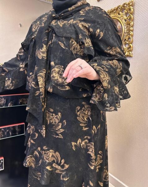 ÇİÇEK DESENLİ FIRFIRLI ŞİFON TAKIM / GHISA