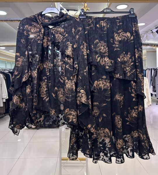 ÇİÇEK DESENLİ FIRFIRLI ŞİFON TAKIM / GHISA