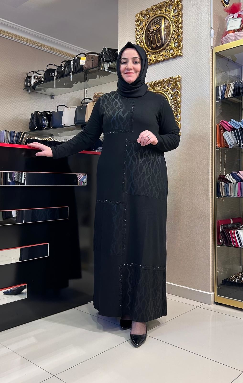 ﻿KARE DESENLİ VE TAŞLI TRİKO ELBİSE/BELGİN