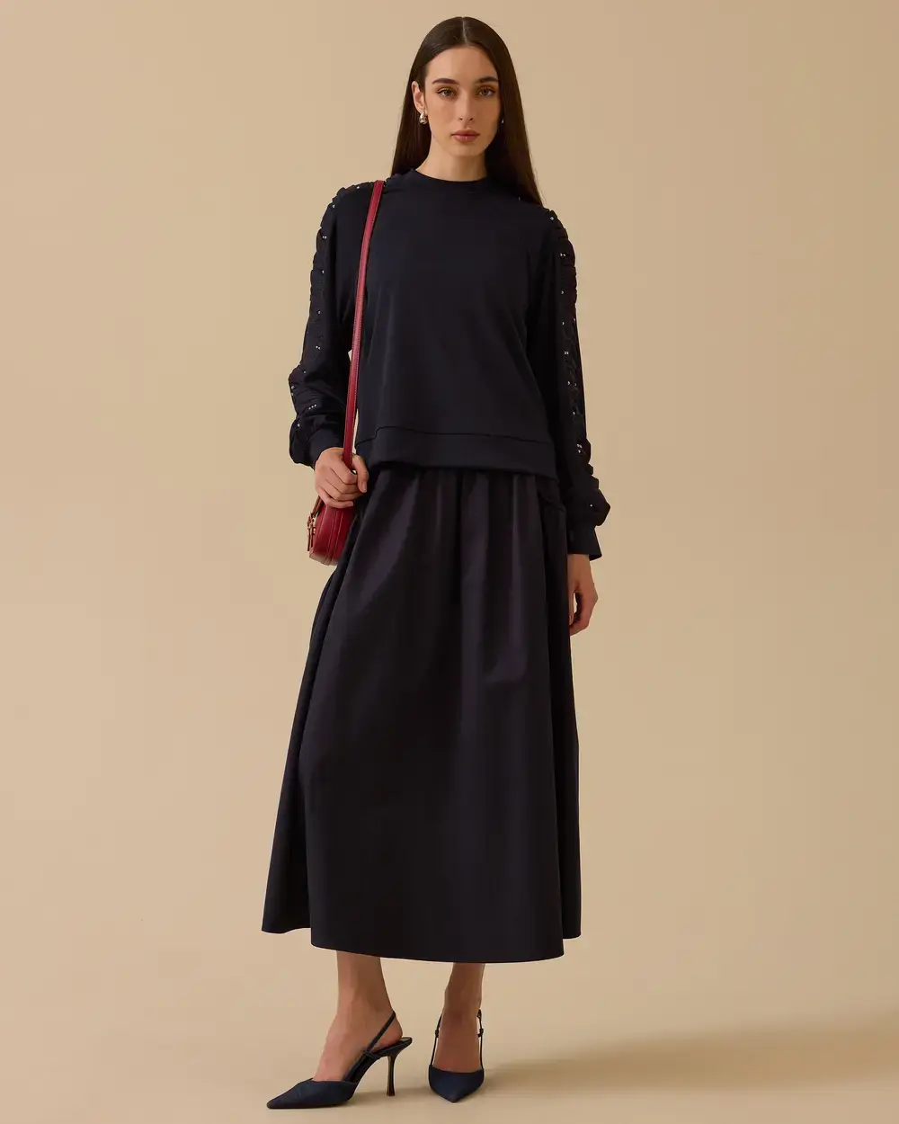 KOL DETAYLI SWEATSHIRT  VE BÜZGÜLÜ ETEK TAKIM 1021-1012 /SEÇİL