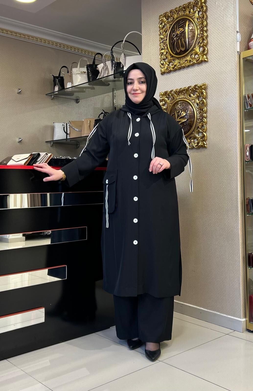 BEYAZ DÜĞME VE İP DTY. TANSU KAP /MÜSEMMA