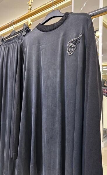 TAŞ İŞLEMELİ MERSERİZE VE İPEK CUPRA KOMBİNLİ TAKIM /NUSS