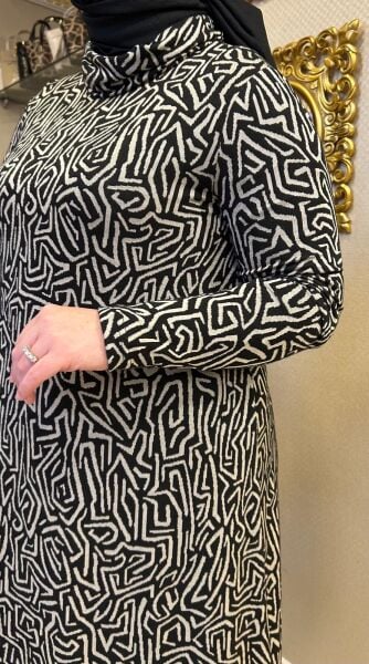 BALIKÇI YAKA KENDİNDEN DESENLİ VİSKON ELBİSE/NURCAN ÇETİN 