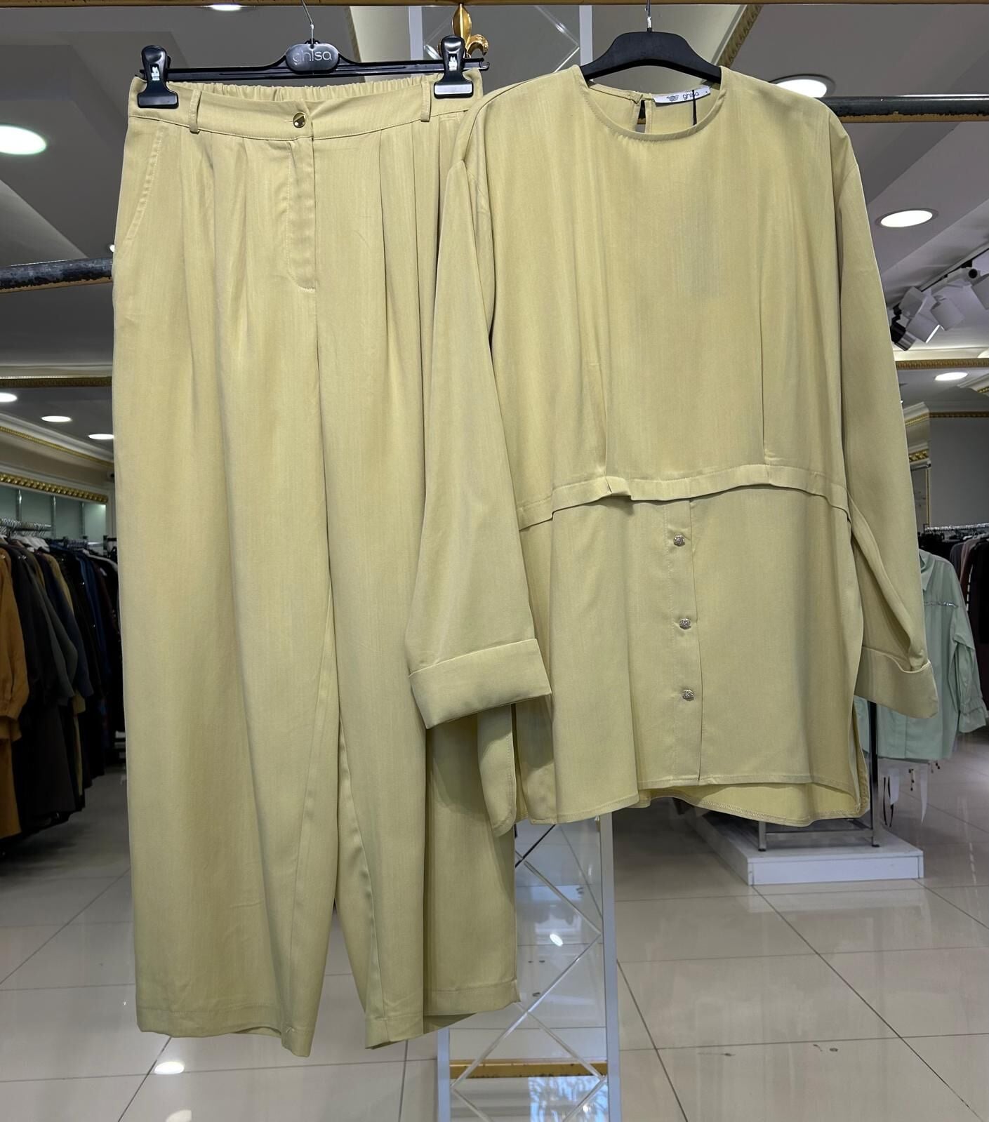 TUNİĞİ DÜĞME DTY. TENSEL KUMAŞ TAKIM/ GHISA