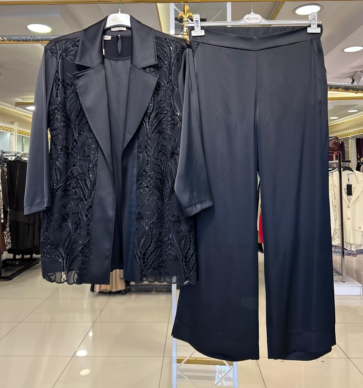 CEKETİ İŞLEMELİ 3'LÜ SATEN HALE TAKIM/ MÜSEMMA