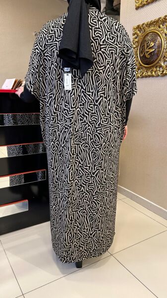 KENDİNDEN DESENLİ HIRKA VE ELBİSE TAKIM/NURCAN ÇETİN 