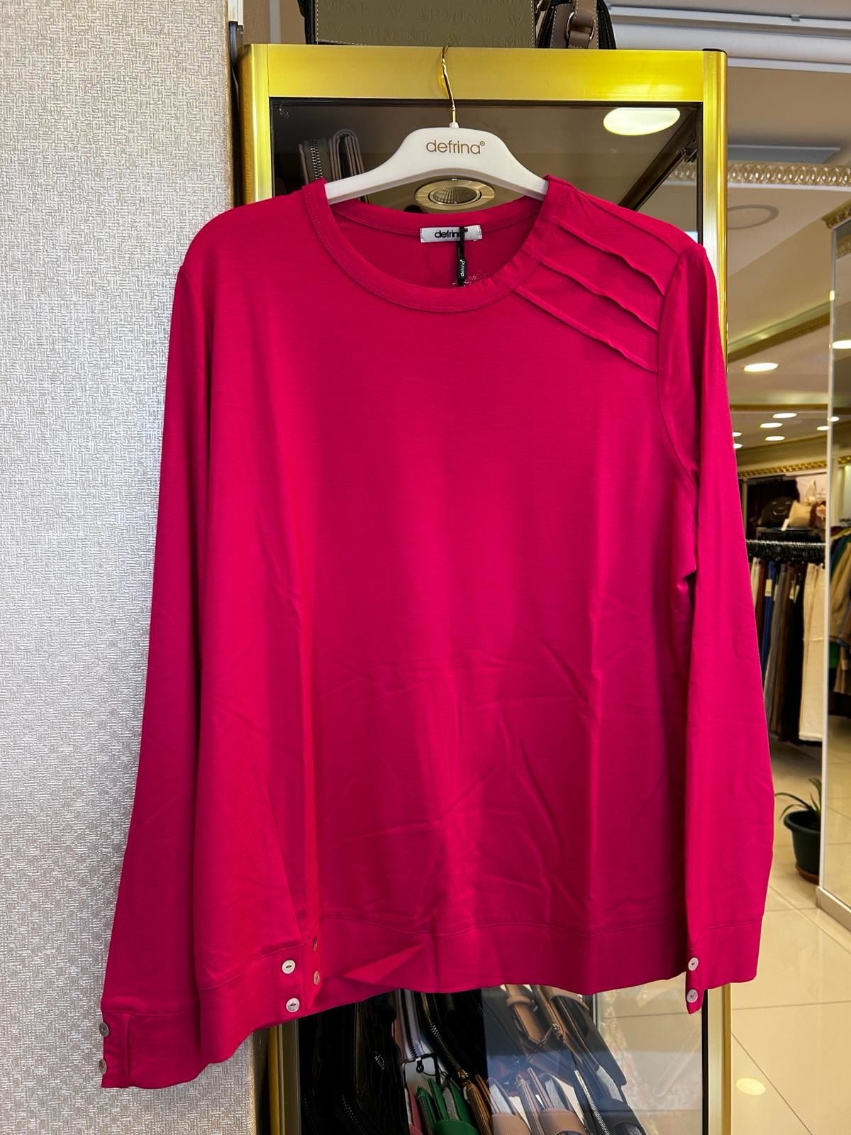 OMZU NERVÜRLÜ ETEĞİ DÜĞMELİ BLUZ