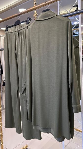 GÖĞSÜ TAŞ DTY. PANTOLONLU TAKIM /FUAT GÜRŞEN 