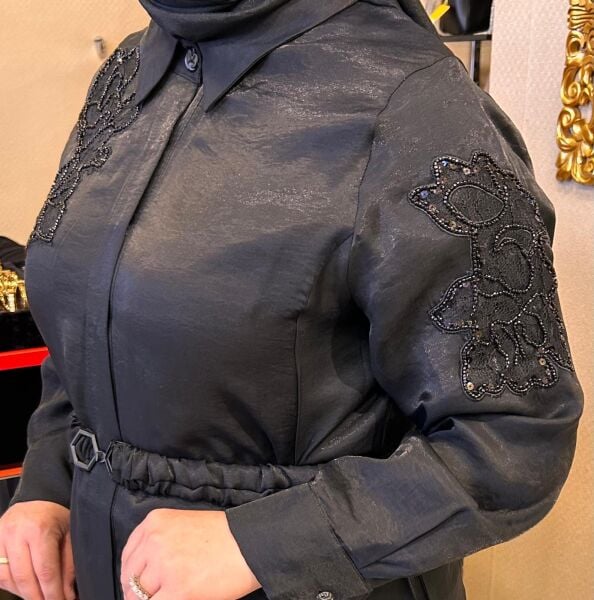 BONCUK İŞLEMELİ BELİ KEMERLİ ELBİSE/ LISSMORE