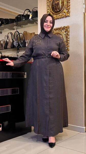 BONCUK İŞLEMELİ BELİ KEMERLİ ELBİSE/ LISSMORE