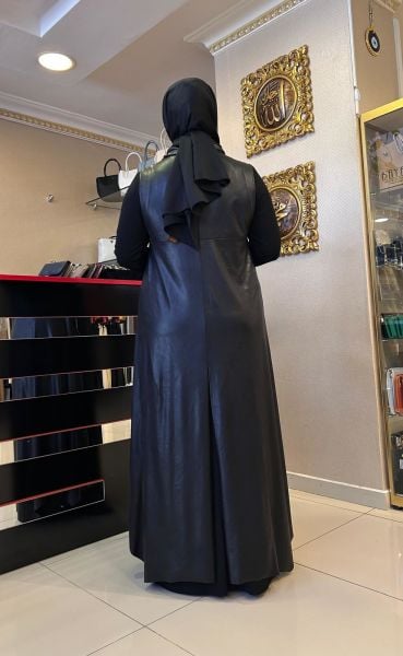 DERİ SÜVETERLİ TAKIM ŞEKLİNDE ELBİSE/MÜSEMMA