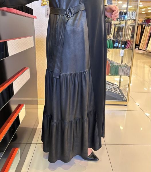 DERİ VE KUŞAK DTY. KAPÜŞONLU FERACE/NURCAN ÇETİN