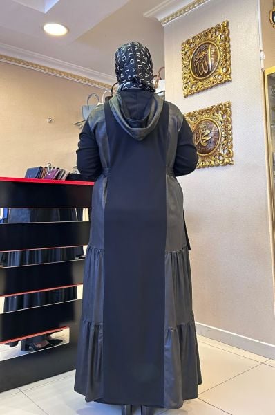 DERİ VE KUŞAK DTY. KAPÜŞONLU FERACE/NURCAN ÇETİN