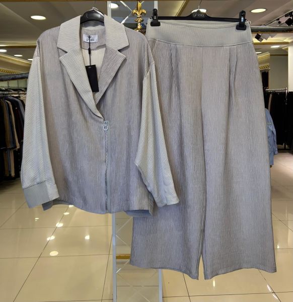 GOLD DETAYLI JAKAR KUMAŞ TAKIM/GHISA