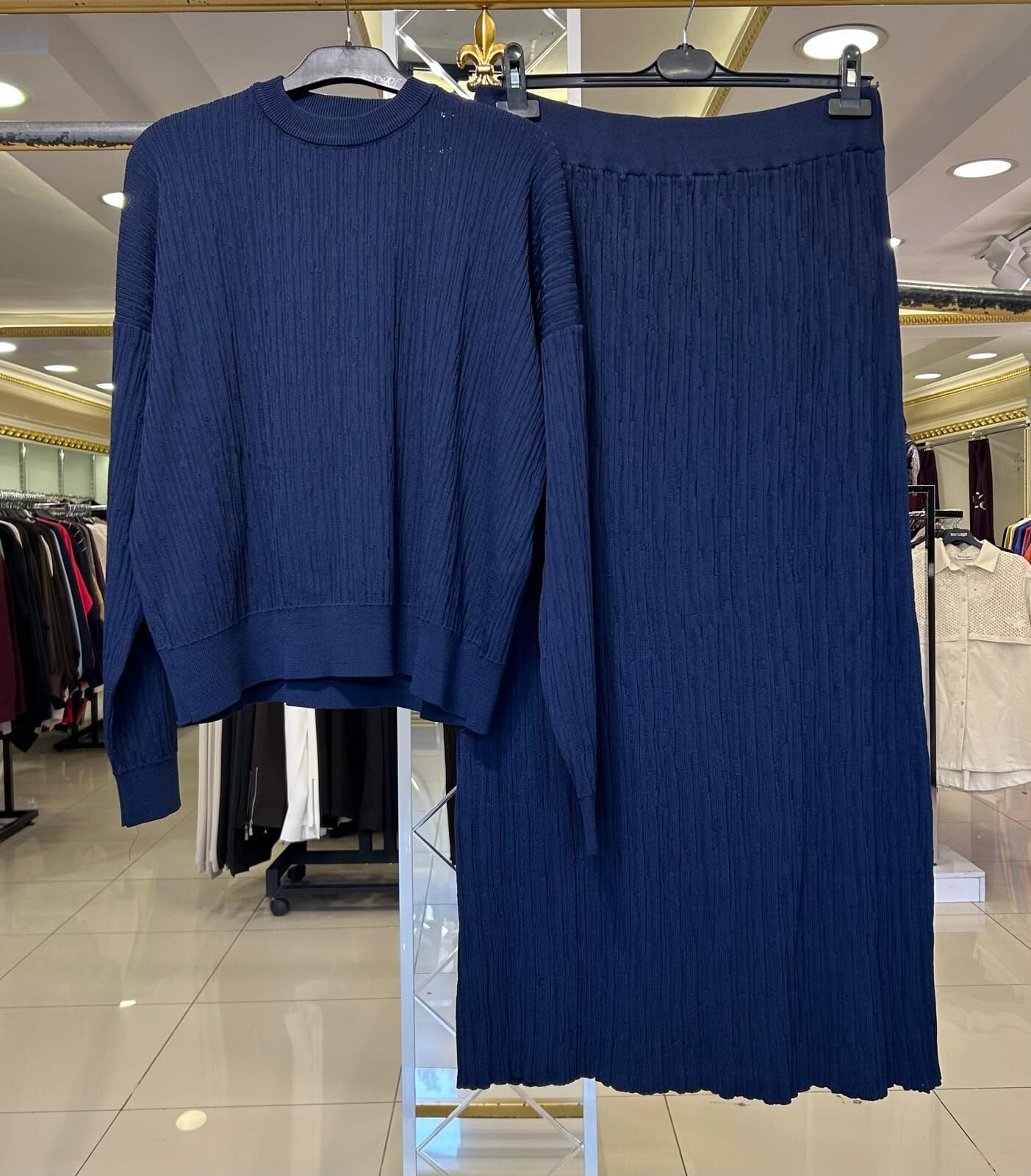 BLUZ VE ETEĞİ FİTİLLİ MERSERİZE TAKIM/ NUSS 702