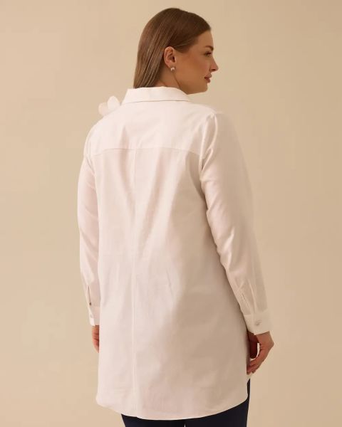 ÇİÇEK AKSESUARLI BÜYÜK BEDEN GÖMLEK/SEÇİL