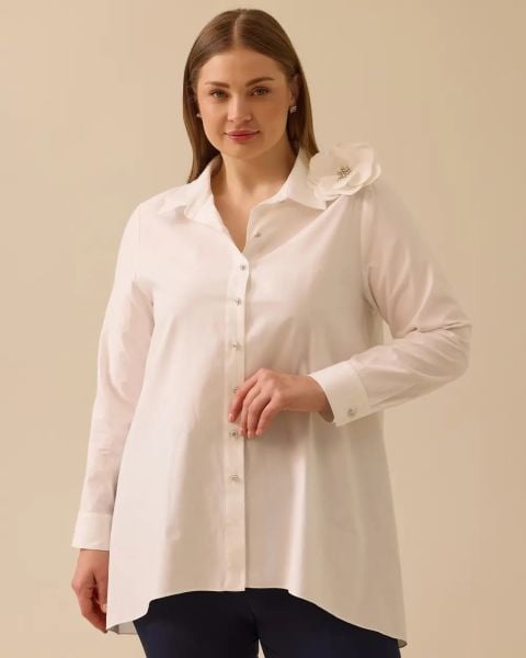 ÇİÇEK AKSESUARLI BÜYÜK BEDEN GÖMLEK/SEÇİL