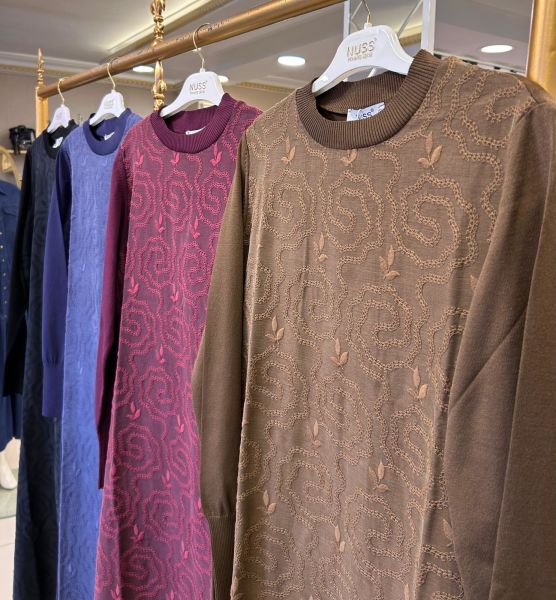 ÖNÜ İPEK CUPRA NAKIŞ DTY. MERSERİZE ELBİSE/NUSS