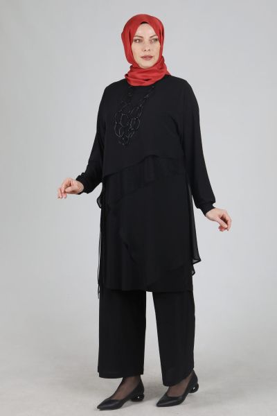 Büyük Beden Tesettür Kolye Aksesuarlı Sandy Pantolonlu Takım Siyah