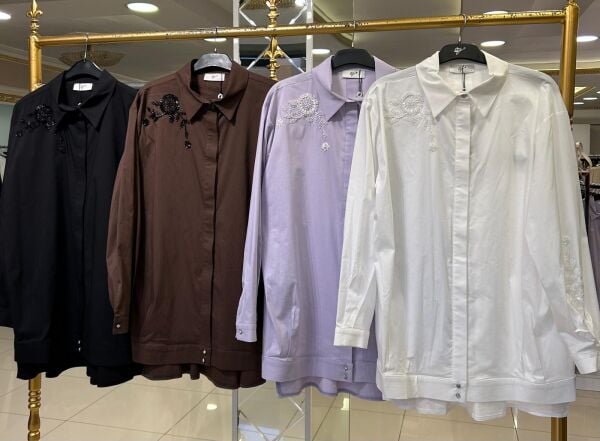 KOLU VE GÖĞSÜ BONCUK İŞLEMELİ COTON GÖMLEK /TIĞTRİKO