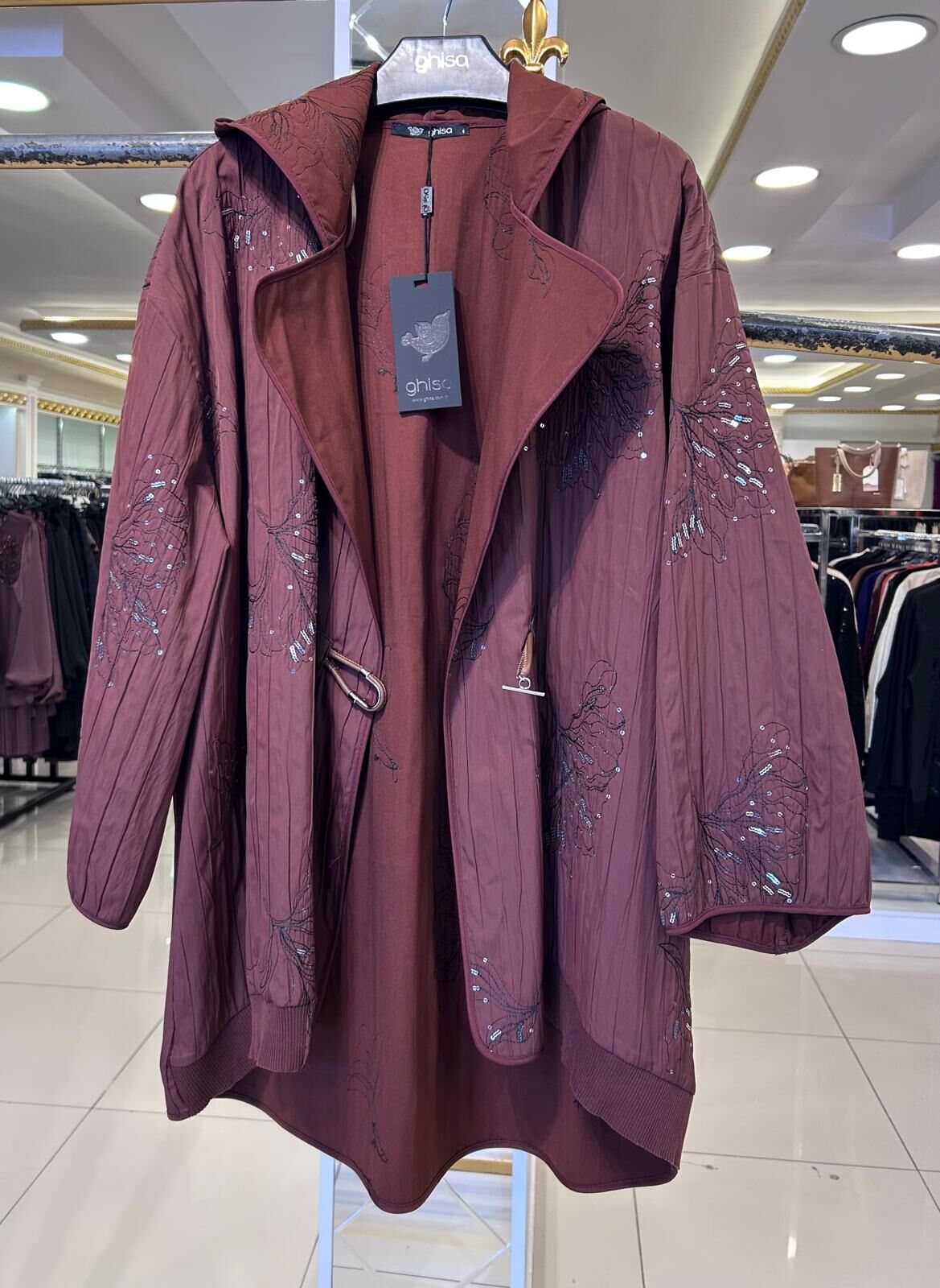 PUL İŞLEMELİ KAPÜŞONLU KAP/ GHISA