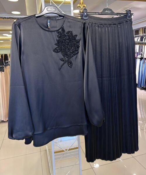 GÖĞSÜ BONCUK İŞLEMELİ SATEN TAKIM /NURCAN ÇETİN 