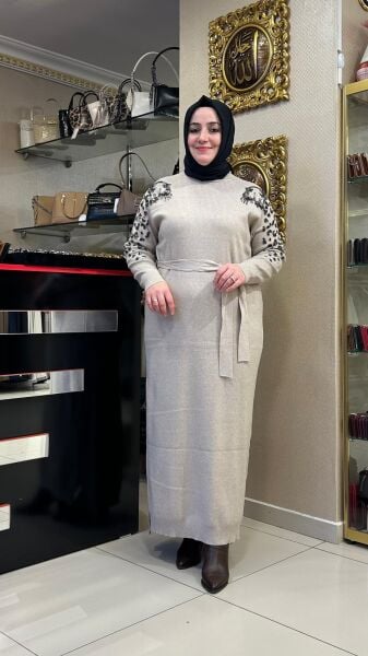 OMZU BONCUK İŞLEMELİ TRİKO ELBİSE/ FUAT GÜRŞEN 