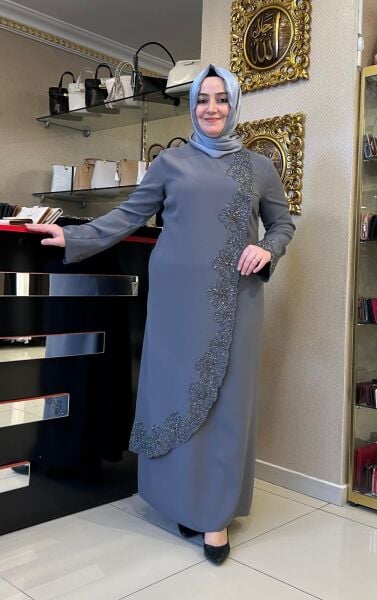 ÇİÇEK DESENLİ TAŞ İŞLEMELİ ABİYE ELBİSE /TASVİR