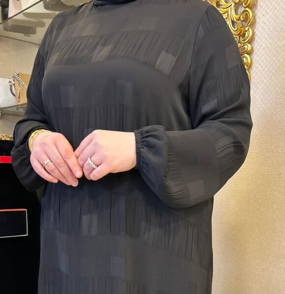 KENDİNDEN DESENLİ JAKAR ŞİFON ELBİSE /NURCAN ÇETİN