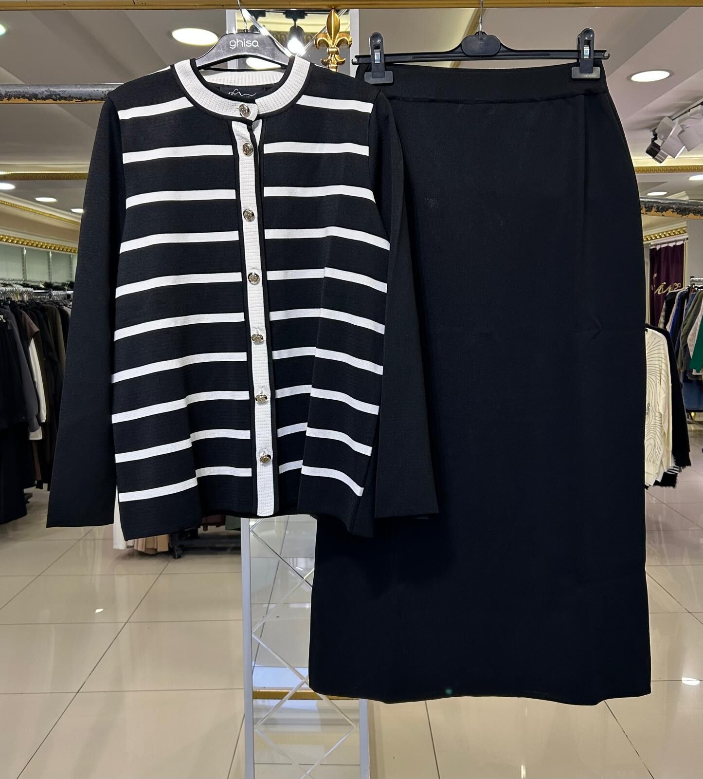 HIRKASI ÇİZGİLİ MERSERİZE TAKIM/NURCAN ÇETİN 