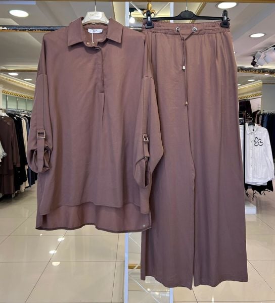 TUNİK VE PANTOLONU KAYIŞ DTY. TAKIM/TIĞTRİKO