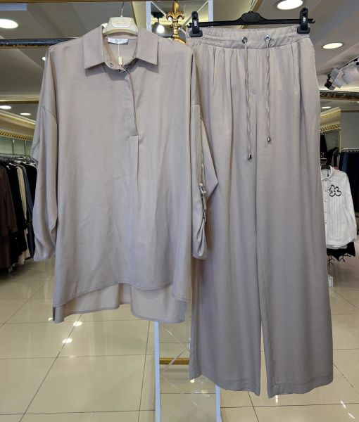 TUNİK VE PANTOLONU KAYIŞ DTY. TAKIM/TIĞTRİKO