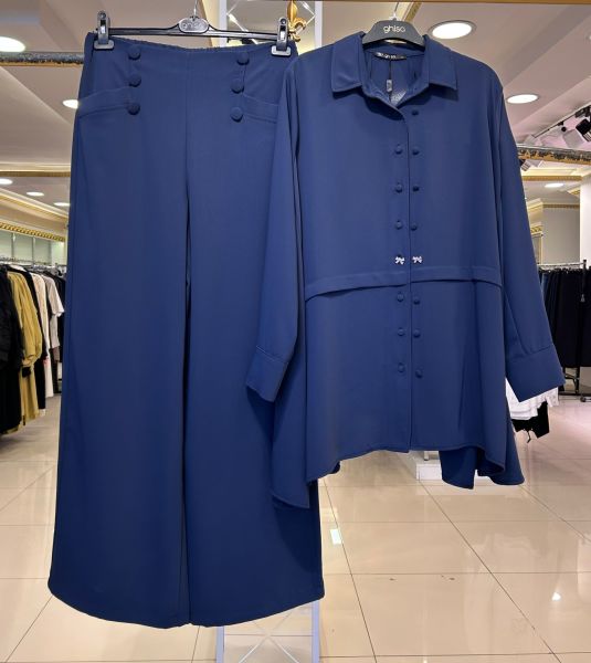 DÜĞME DETAYLI KREP KUMAŞ TAKIM/GHISA