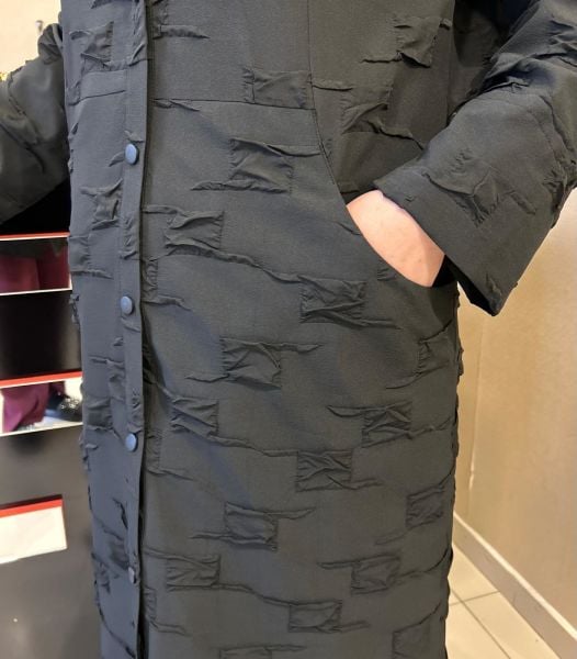 KABARTMA DESEN YAKALI TRENÇ/NUSS