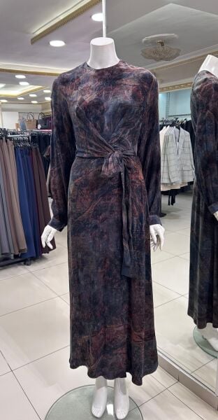 BELİ BAĞLAMA DTY. KARIŞIK RENKLİ ELBİSE/ NUSS