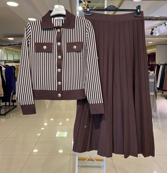 HIRKASI ÇİZGİ DTY. PİLİSE ETEKLİ TAKIM/NUSS