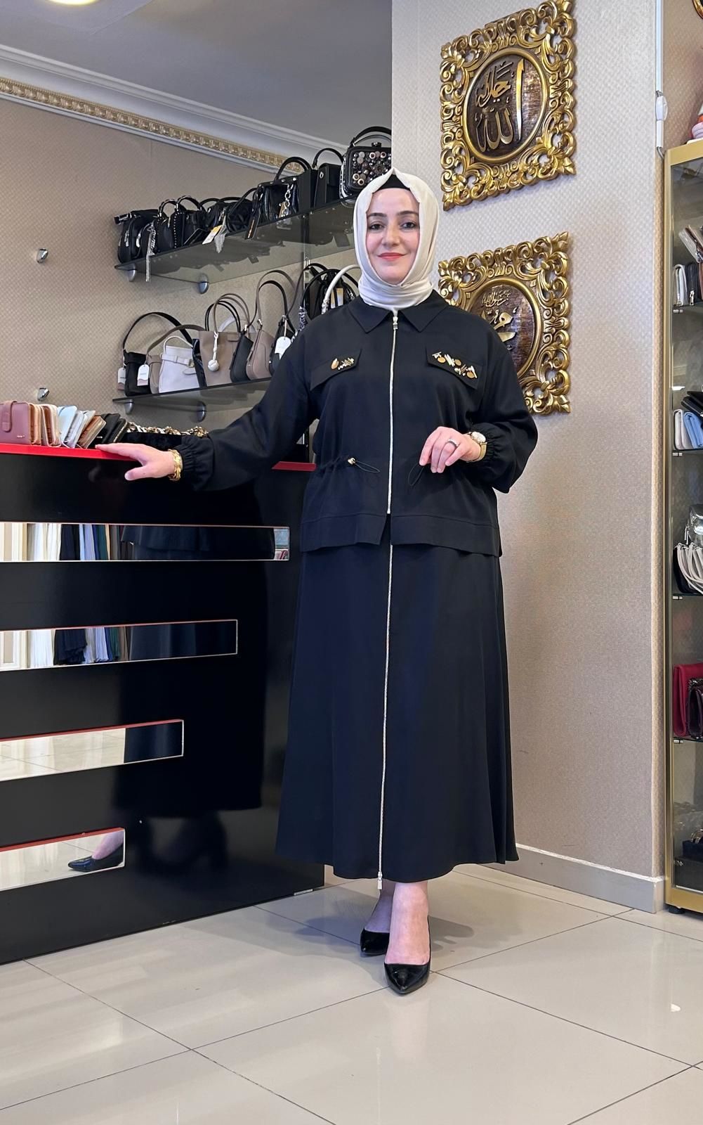 ﻿PUL İŞLEMELİ BELİ BÜZGÜLÜ CEKET VE ETEK TAKIM/MÜSEMMA